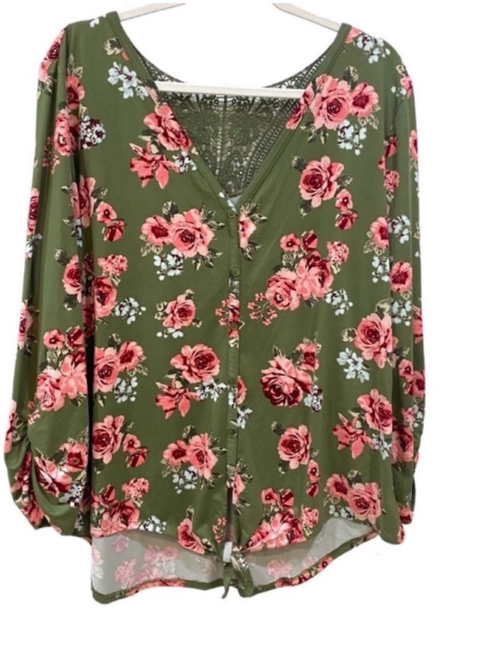 No Boundaries Women’s Blouse